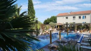 Hôtel La Piscine à Le Lavandou