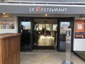 LES VIVIERS – Restaurant et Boutique à Rivedoux-Plage