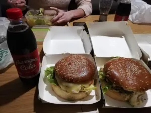Burger Auvergnat à Renaison