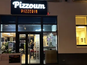 Pizzeria Pizzoum à Le Cendre