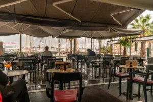 Café de Lyon à Sanary-sur-Mer