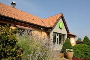 HOTEL RESTAURANT CAMPANILE VITROLLES – ANJOLY à Vitrolles