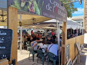 Terrasse de l’abbaye à Paimpont