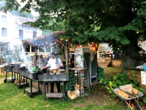 Le Beau site auvergne Restaurant Auberge à Servant