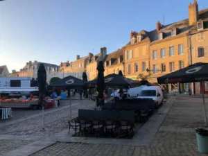 Hôtel du Commerce à La Châtre