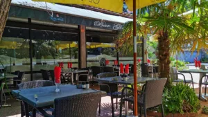 La Renaissance HÔTEL RESTAURANT SAINT FERRÉOL à Revel