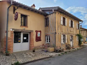 La Maison de la Terre à Poucharramet