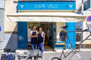 Café Vélo Nevers (restaurant & chambres) à Nevers