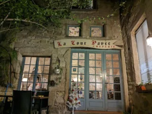 La Cour Pavée à Pézenas