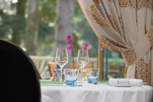 The Boisniard Table à Chanverrie