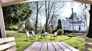 Logis Auberge du Colombier Rest. la Ferme Gourmande à Guînes