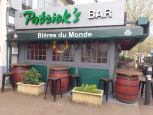 Le Saint Patrick – Pub – restaurant-Bar à bières à Créteil