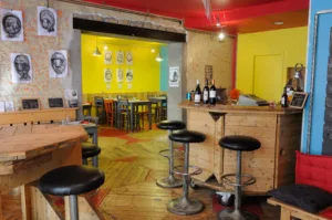 Bazar Café à Mâcon