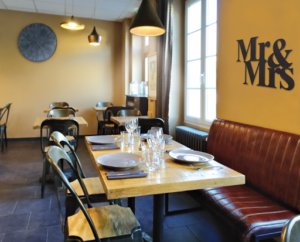 Bar Restaurant Pizzeria Chez Vous à Beaufort-sur-Gervanne