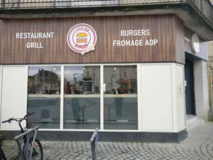 l’ATELIER BURGER GRILL à Segré-en-Anjou Bleu