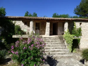 Le Rocher des Abeilles à Saint-Martin-de-Castillon