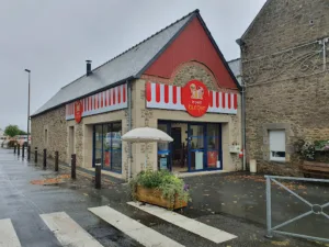 Le petit burger: Restaurant burger cuisine traditionnelle – Vin Bière Bretonne Plancoët Saint Cast Matignon St-Jacut à Saint-Lormel