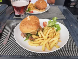 Le Saint Pierre Restaurant à Neufchâtel-en-Bray