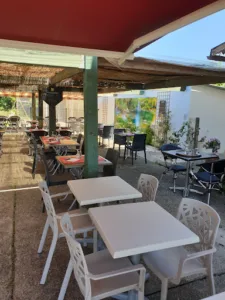 Logis Hôtel Restaurant La Crémaillère Hagetmau à Hagetmau