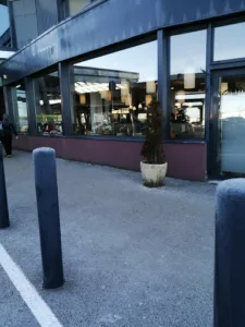 Crescendo Restaurant à Doubs