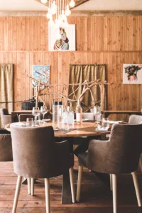 Ô tour de la table à Nébian