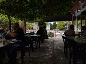 L’ESTRAMBORD à Arles