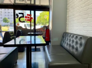 Factory Five à Saint-Denis