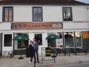 Les 3 Cailloux pub/restaurant à Gurgy