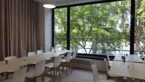 RIE CAP WEST à Clichy