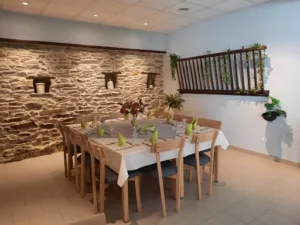 Épicerie « Chez Cicia »/ Restaurant « La Grange » à Sérénac