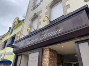 Le Douce France à Plouay