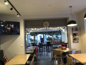 Bistrot Par Ici à Brive-la-Gaillarde