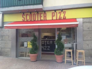 Scooter Pizz à La Talaudière