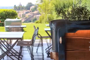 Bar à jus / saladerie / salon de thé Tulsi à Bonnieux