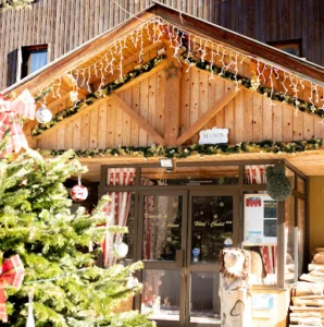 Hôtel – Restaurant Domaine de l’Adoux à Montclar