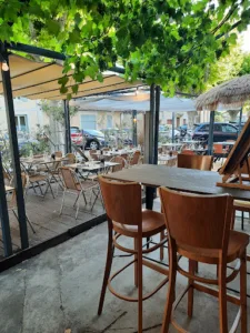 L’Ambassade à Saint-Paul-Trois-Châteaux