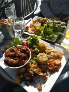 Chat Noir Cha Vert à Bordeaux