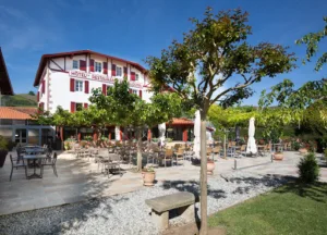 Hôtel Restaurant Eskualduna chez Katina « Charm Hôtel » à Saint-Martin-d'Arrossa