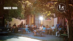 Bar Le Central à Noyers-sur-Jabron