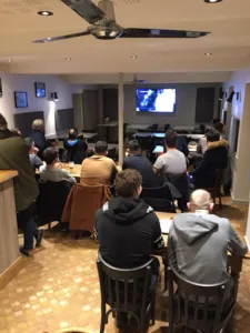 Café Restaurant de la Place à Dommartin