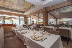 Le Repère – Restaurant à Mandelieu-la-Napoule à Mandelieu-La Napoule