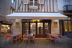 La cave se rebiffe à Tours