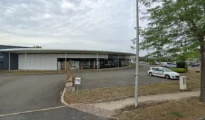 tthàn cang-tin à Saint-Gervais-la-Forêt