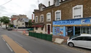 Roumaissa à Saint-Maur-des-Fossés