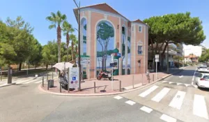 Le Petit 06160 à Antibes