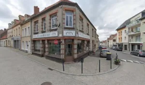 Les Pieds Sous La Table à Marquise