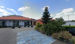 La Cabane à Jé à L'Étrat