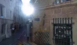 2 MN à Aix-en-Provence