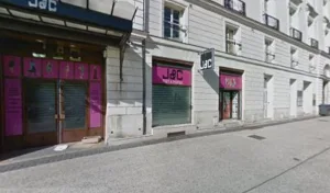 HD* AX TEST à Tours